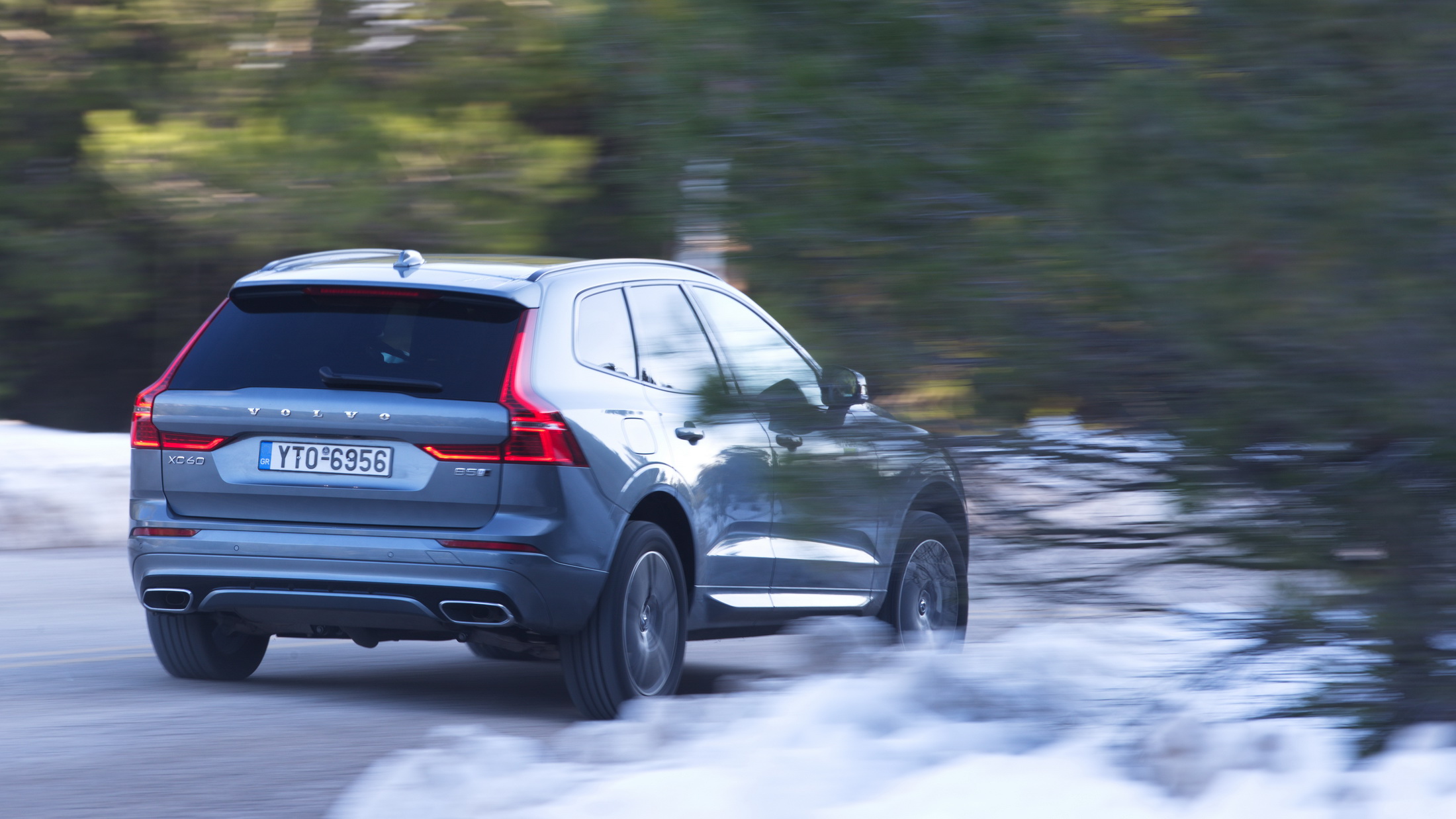 Test drive Volvo XC60 B5 AWD Drive